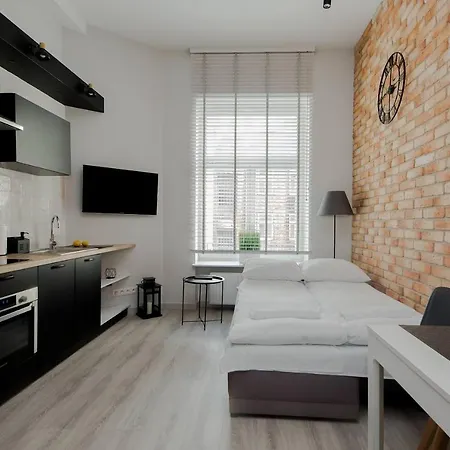 4 Eco Chateau Jagiellonska 22 Old Town 아파트