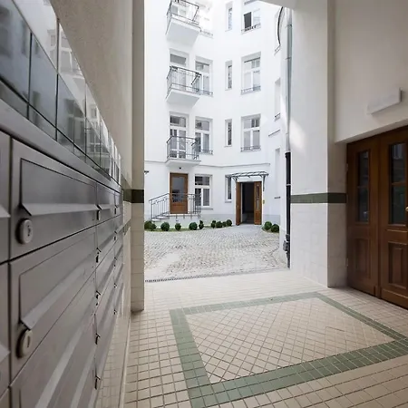 4 Eco Chateau Jagiellonska 22 Old Town